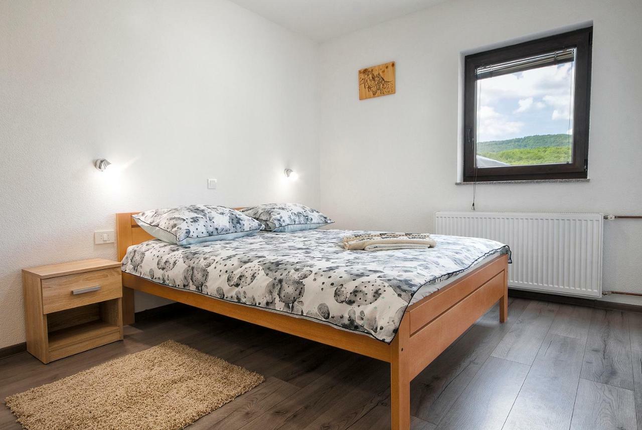 Apartments Matko Rakovica Kültér fotó