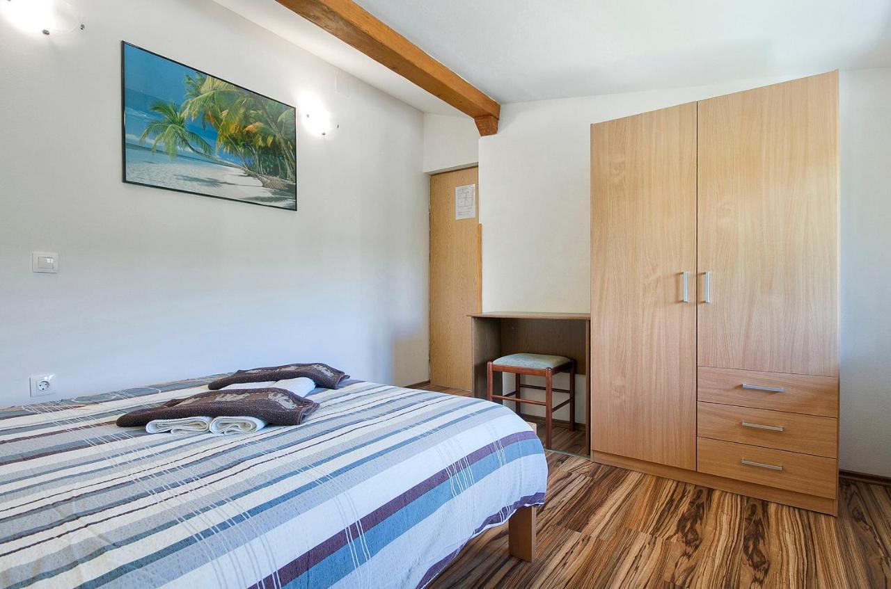 Apartments Matko Rakovica Kültér fotó